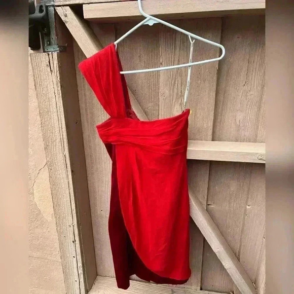 Karen Millen Layered Silk One Shoulder Pencil Dress in tonal red - Picture 6 of 6